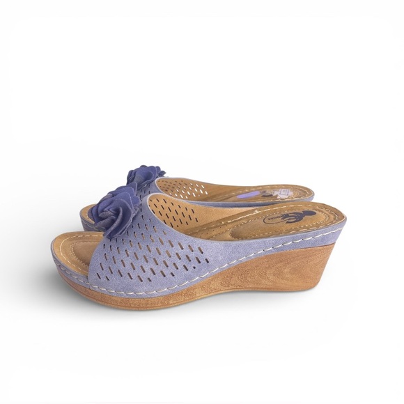 GC Juliet Blue Faux-Leather Floral Wedge Sandals Shoes 8.5W Boho Baby Blue - Picture 2 of 8